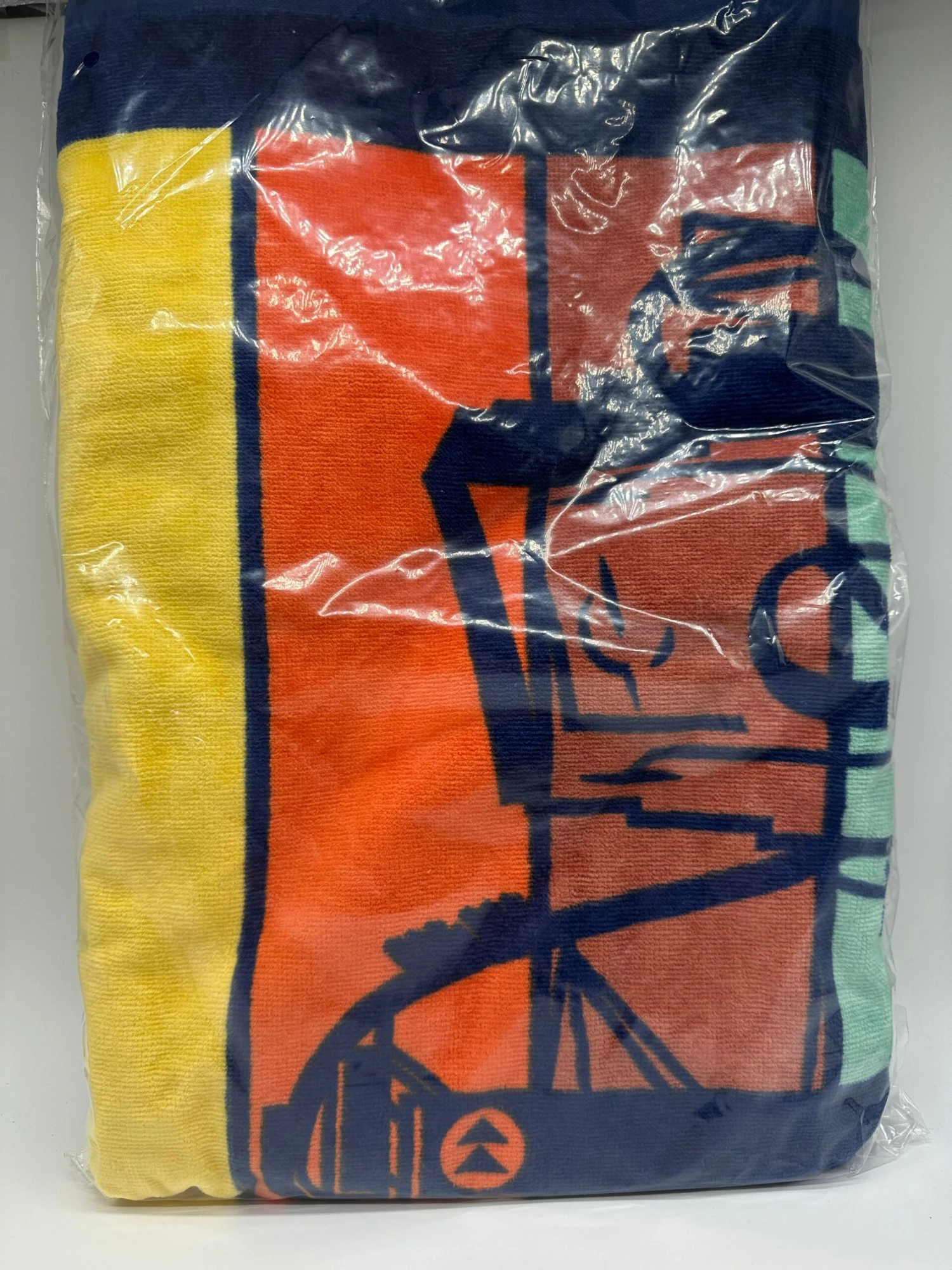 Universal Studios Multicolor Skyline Beach Towel 30x60inc New With Tag 1 Universal Studios Multicolor Skyline Beach Towel 30x60inc New With Tag