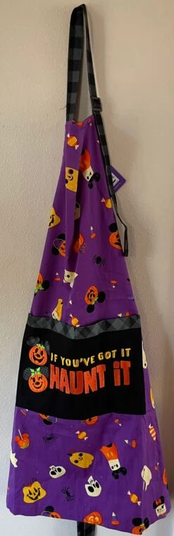 Disney Parks Halloween 2021 If You've Got Iy Haunt It Mickey Apron New With Tag